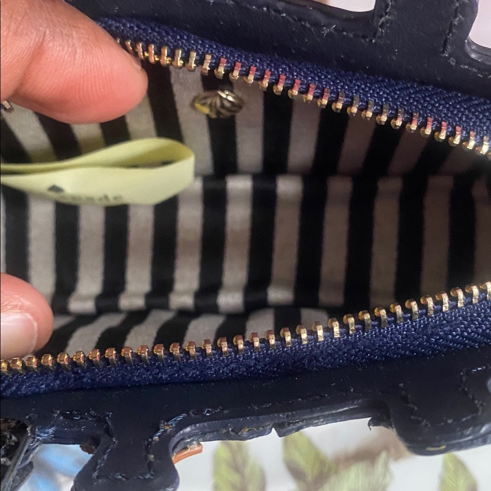 KATE SPADE Black Patent Train Coin Wallet! - Picture 7 of 8